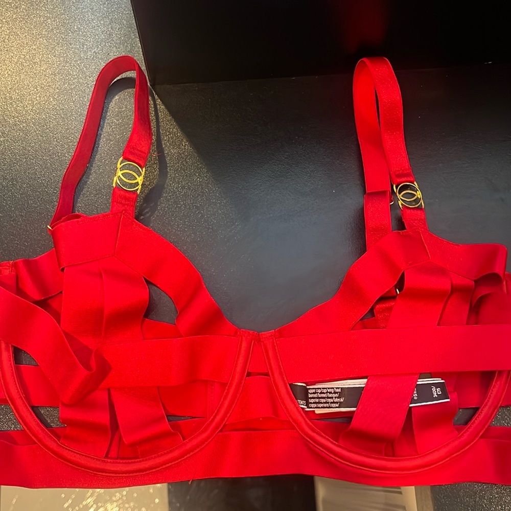 Strappy VS bra